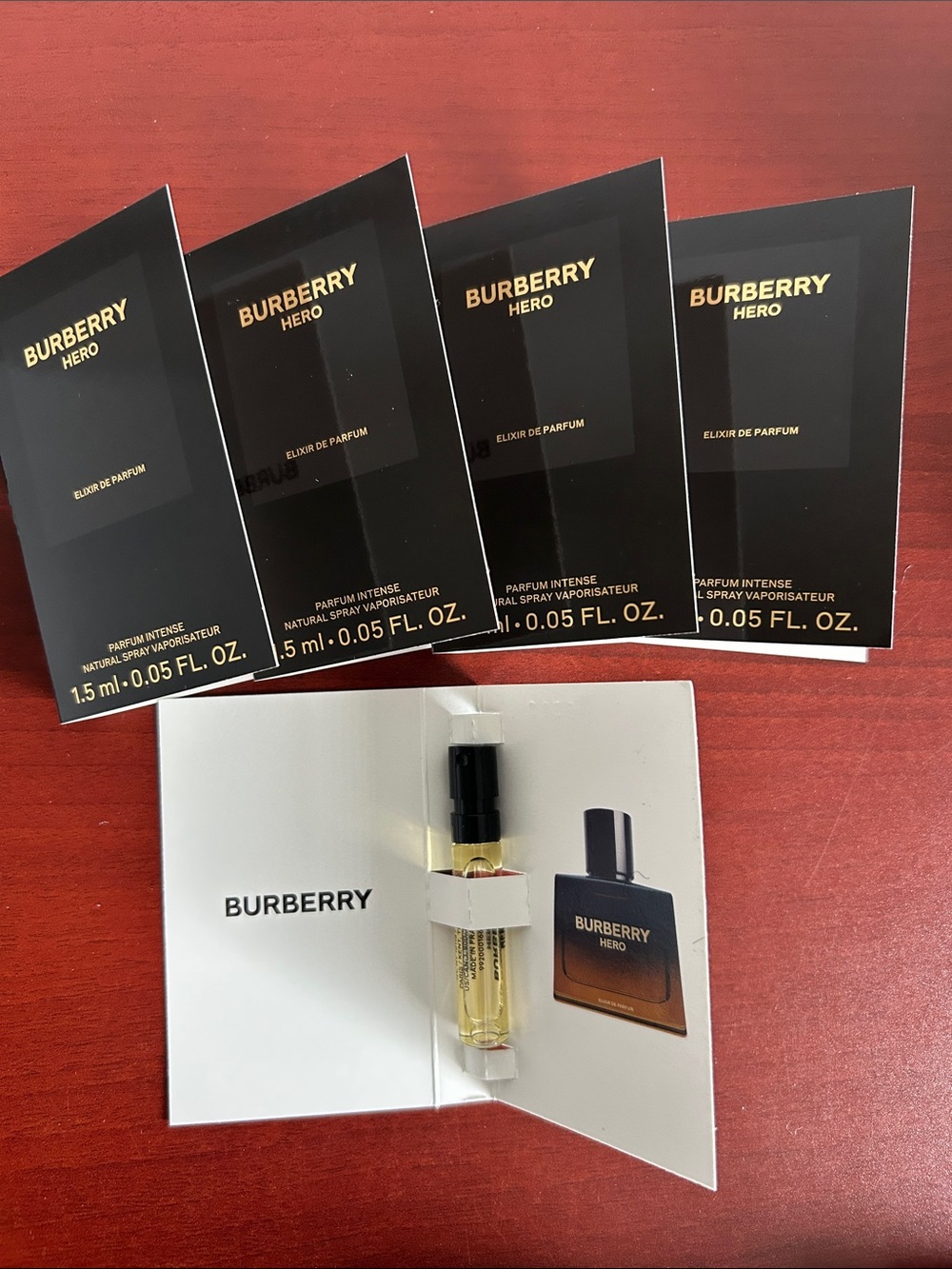 5 pieces Burberry Hero Men’s Elixir Sample set
